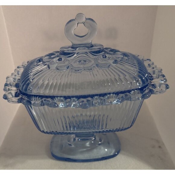 Footed 5” Blue  Candy Dish & Lid Lace Edge Ribbed Indiana Glass Vintage - Picture 2 of 6